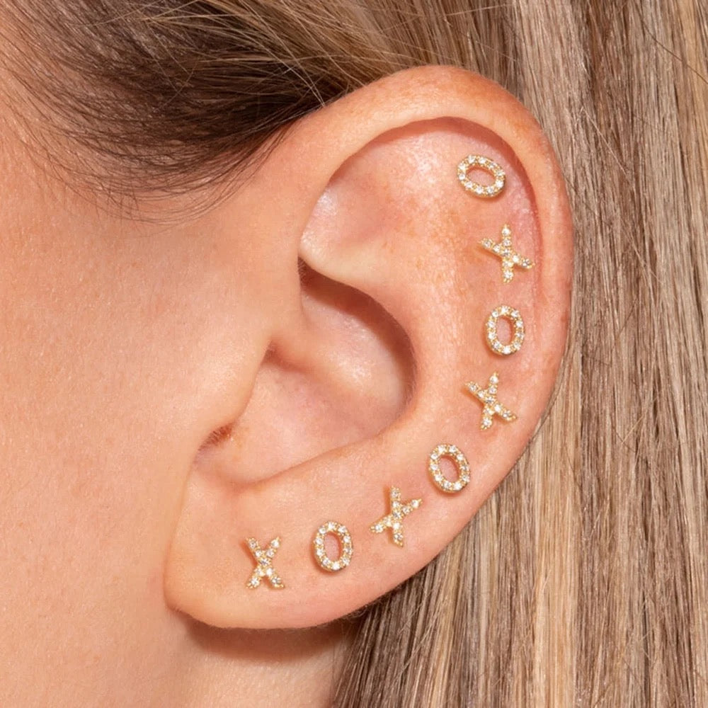 X & O Studs