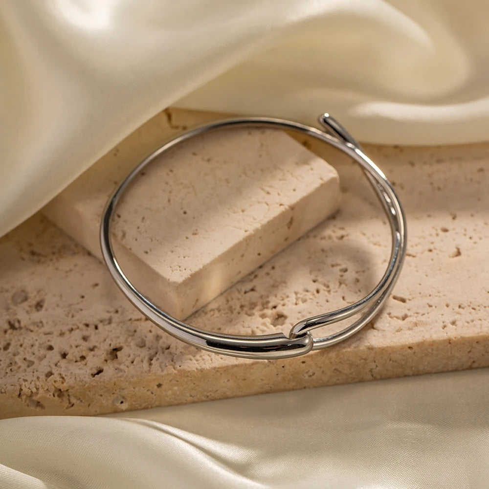 Geometric Knot Bangle